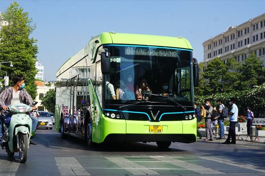 Ho Chi Minh City launches first electric bus route